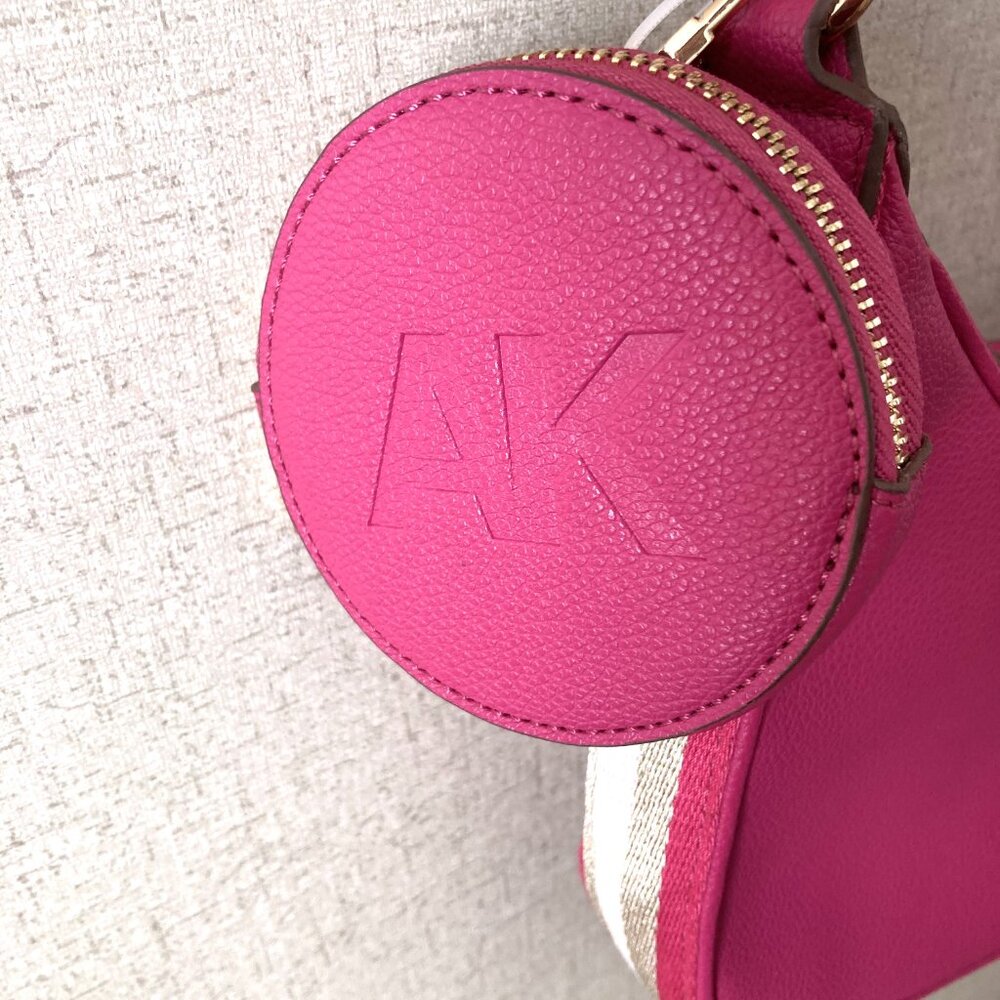 Ann Klein Crossbody/Shoulder Vibrant Pink Bag with Matching Coin Purse - Picture 3 of 12